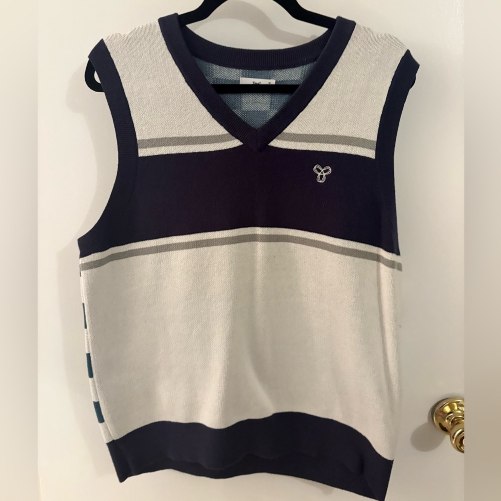 Aritzia TNA Marcy Sweater Vest